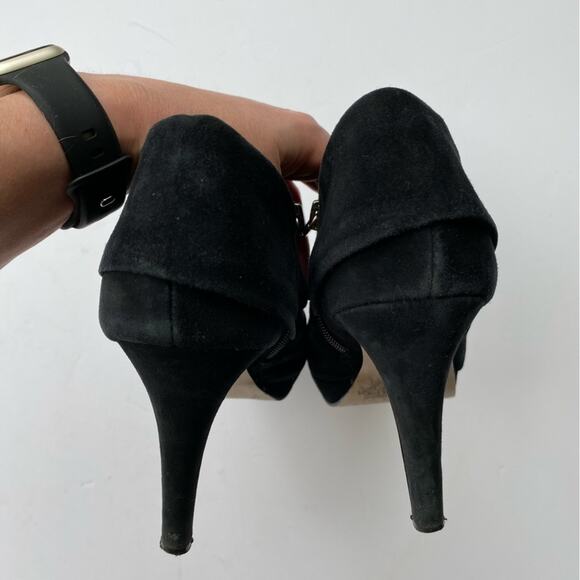Adrienne Vittadini Women's Low Ankle Heeled Booties Size 8.5 Black Suede - Picture 7 of 9